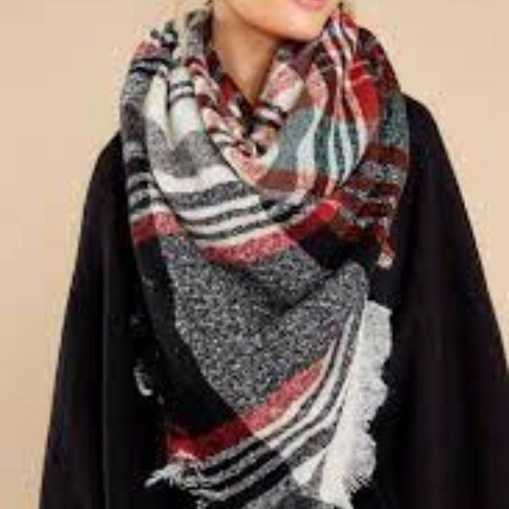 NIB BLANKET SCARF Seasonal Boho Cozy Wrap Red Mint Frey Fringe Shawl 52" X 48"